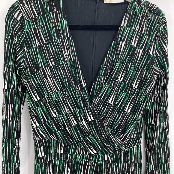 Hugo Boss Black White Green Emerald Surplice Neckline Viscose Dress Size Xs - Picture 12 of 12